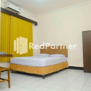 Hotel Transit 1 Makassar RedPartner